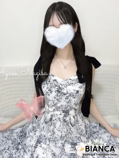 彩瀬 なぎささんの写真